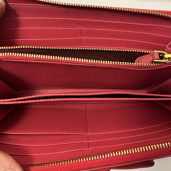 Prada Ribbon Wallet Authentic w/ COA & Dust bag Saffiano Leather Zip Around - Picture 8 of 8